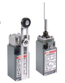 Dobra cena. LS45M91B11 Metal Casing Limit Switch IP66 Adjustable Roller Lever Plastic w sieci