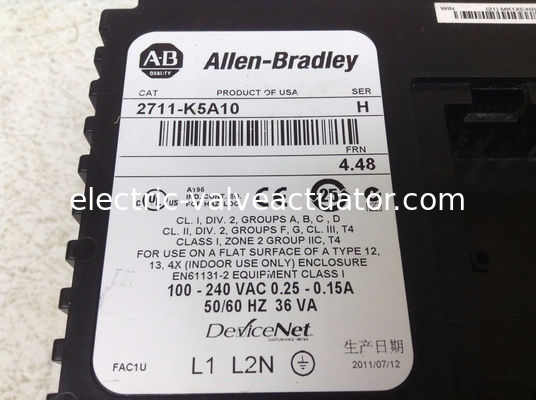 Dobra cena. Czarny terminal z ekranem dotykowym HMI Allen Bradley Panelview 550 2711-K5A10 Ser H w sieci