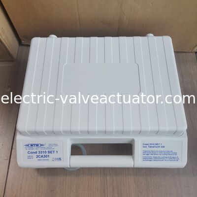 Dobra cena. Miernik przewodności WTW Cond 3310 z zakresem od 0,001 µS/cm do 1000 mS/cm, wodoodporny IP67 i zintegrowaną kompensacją temperatury do uzdatniania wody w sieci