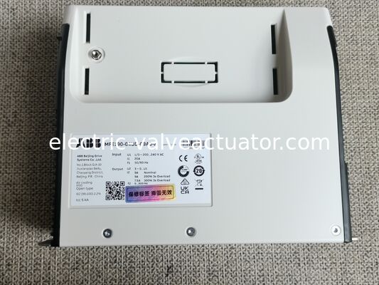 Dobra cena. ABB MFE190-04UD-09A0-2 Servo Drive. Jednorazowy sterownik silnika przemysłowego 200-240VAC. w sieci