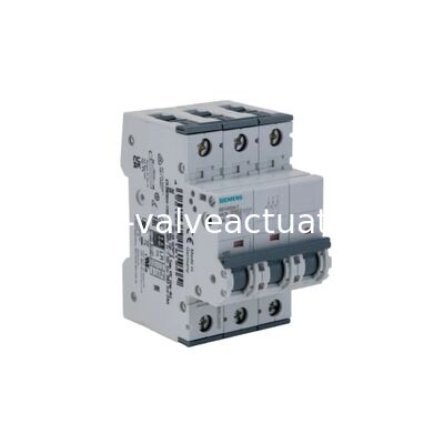 Dobra cena. Siemens 136-07-818 SENTRON C-Type Miniature Circuit Breaker | 3-Pole Electrical Protection w sieci